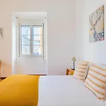 Lx Urban Living, 2br Apartment