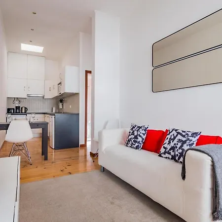 Lx Urban Living, 2br