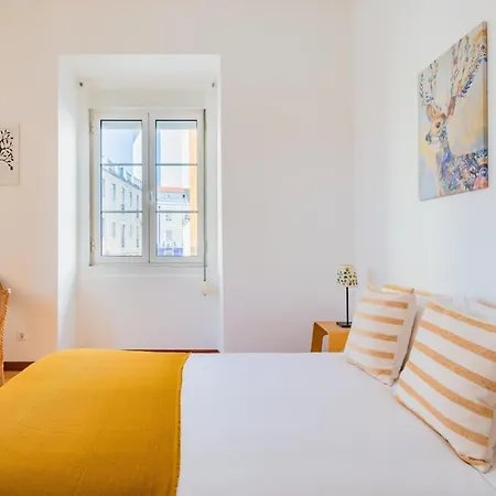 Lx Urban Living, 2br *